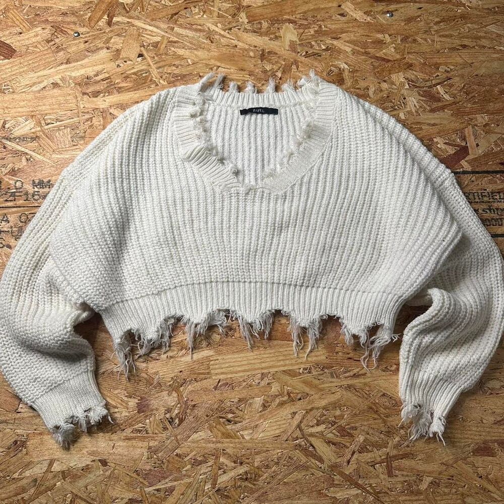 Zaful Women's White and Cream Jumper